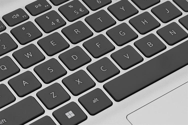 DELL 15 DC15250 (i5-1334U/ 15.6 inch FHD 120hz/ Ram 8GB->16GB DDR5/ SSD 512GB M.2 PCIe/Win 11) - Ảnh 9